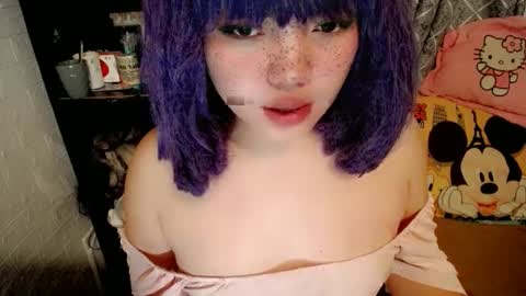 cute online show from February 26, 4:38 pm