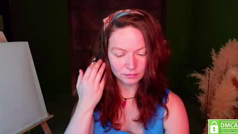 auroraborealis__ online show from November 28, 6:32 am