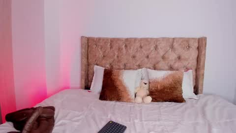 ...  ... online show from September 16, 11:41 pm