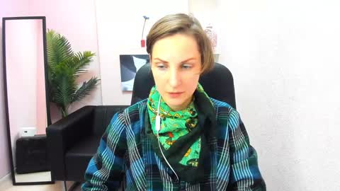 Aurora online show from December 30, 6:27 pm