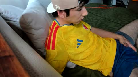 austin1119a online show from April 18, 7:58 pm