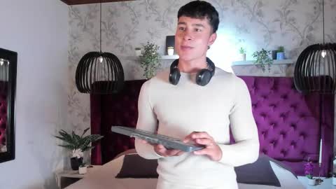 Austin  online show from February 18, 7:57 pm