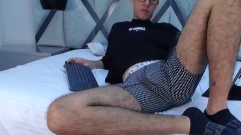 austinreeds online show from October 16, 3:44 pm