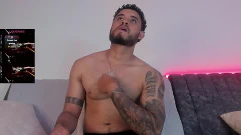 AustinTorres  online show from March 12, 2:15 am