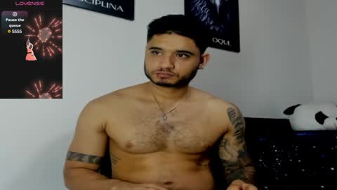 AustinTorres  online show from February 7, 4:37 am