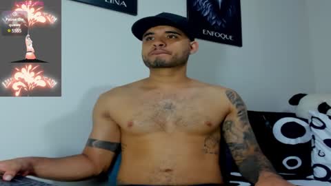 AustinTorres  online show from January 29, 2:30 am