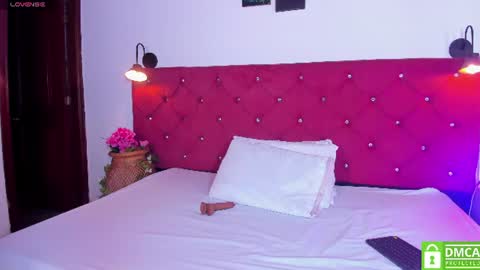 ava_bonny online show from June 12, 5:17 am