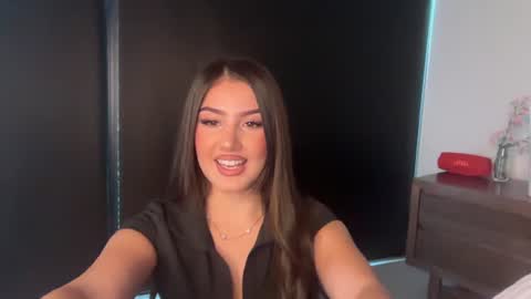 Ava  online show from June 29, 4:31 am