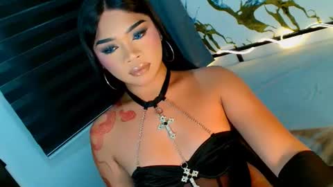 Ava online show from June 13, 4:06 pm