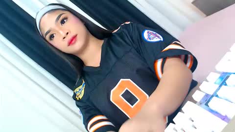 Ava online show from November 20, 5:17 am