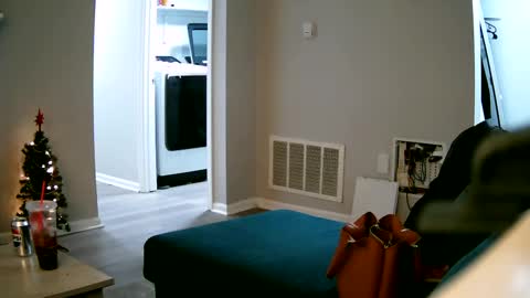 Snapshot of avaashley chatting on January 21, 12:57 am Ava Ashley online show from January 21, 12:57 am