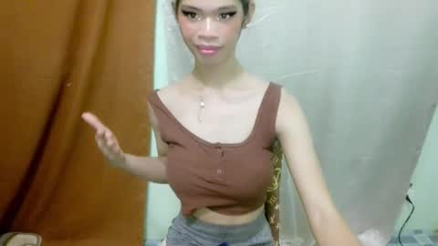 avacadaxcx online show from October 13, 2:02 am