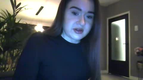 avajadey online show from February 19, 7:05 pm