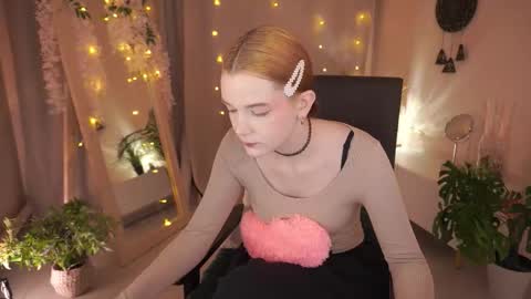  Ava  online show from October 1, 2:49 pm