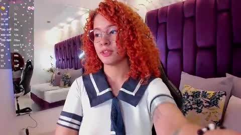 Avril  online show from November 19, 12:26 pm