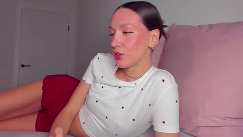 Awgustina online show from November 29, 9:06 am