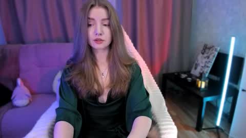 Alia  online show from November 12, 12:02 am