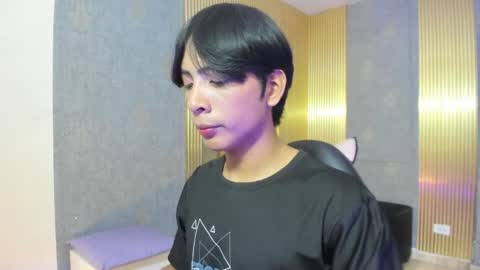 axel1_tay online show from April 6, 7:37 pm