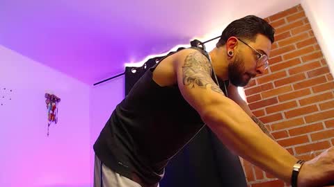 Independiente Model online show from December 14, 12:11 pm