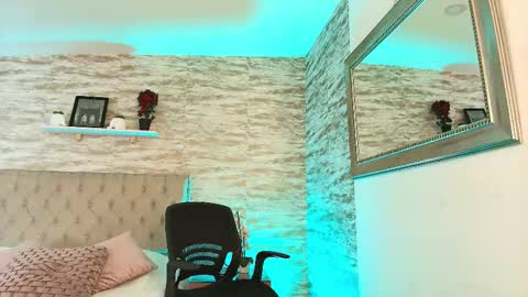 axel_draven online show from February 6, 12:30 pm