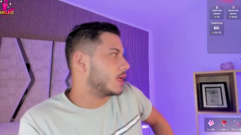 axel_grey_ online show from June 11, 1:09 pm