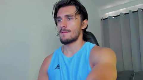 Snapshot of axel_owen chatting on October 2, 3:44 pm Axel online show from October 2, 3:44 pm