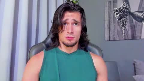 Snapshot of axel_owen chatting on March 8, 12:22 am Axel online show from March 8, 12:22 am