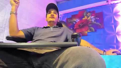 Snapshot of axell_cross2 chatting on October 5, 11:18 am Axell Cross2 online show from October 5, 11:18 am