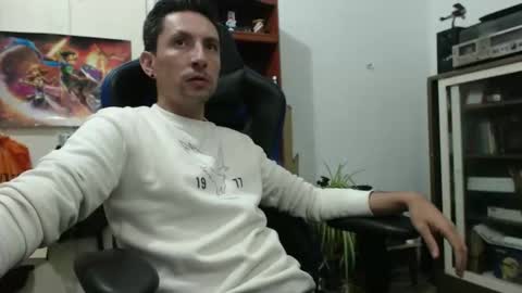 Axel Rose online show from April 8, 12:02 am