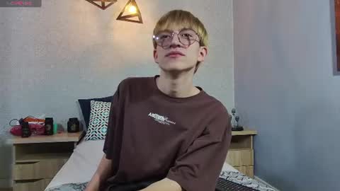 axell_stone online show from June 10, 9:24 pm