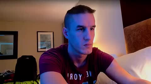 Axl online show from March 6, 4:17 pm