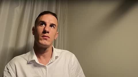 Axl online show from September 14, 11:28 pm