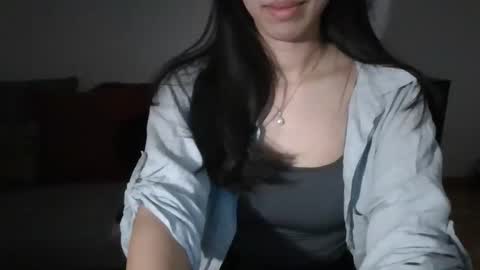 axue online show from December 4, 9:25 pm