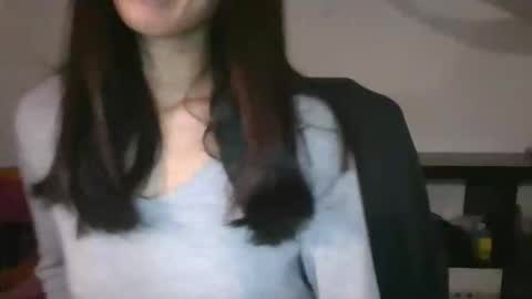 axue online show from October 21, 9:29 pm