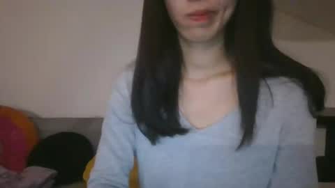 axue online show from October 2, 7:56 pm