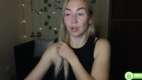 Jully online show from October 10, 5:41 pm