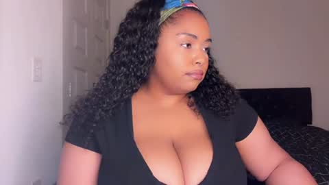 Aya online show from July 2, 9:58 am