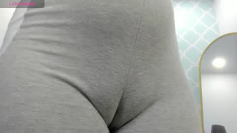 Snapshot of ayla13_ chatting on September 29, 8:08 pm Alyda Jaramillo online show from September 29, 8:08 pm