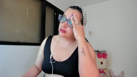 Snapshot of aylaislem chatting on February 19, 4:34 am SandyMODELINDEPENDIENT online show from February 19, 4:34 am