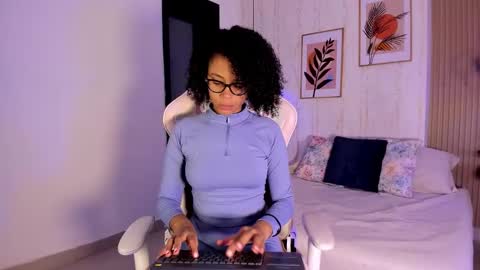 Ayleen online show from November 19, 12:59 pm