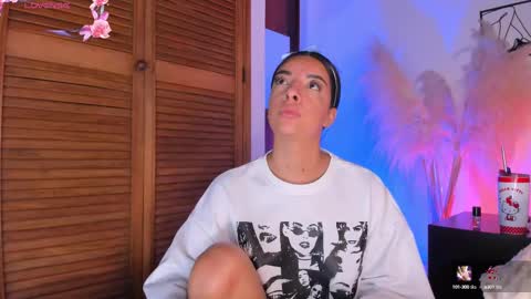 Aylin  online show from October 1, 10:58 am