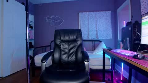 mia rand online show from February 13, 10:43 pm