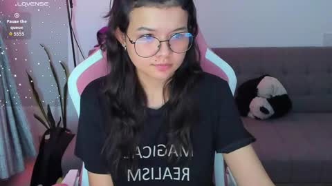 Azu  online show from March 26, 12:39 am