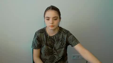 azumi_chan_ online show from September 22, 5:44 am