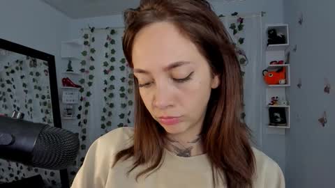 azumi saan online show from December 14, 3:24 am