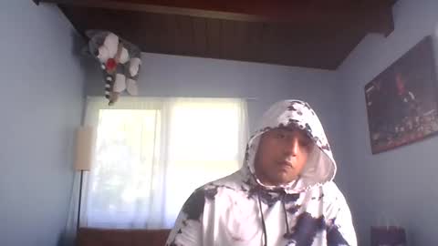 Snapshot of b0urb0n7 chatting on October 19, 7:29 pm Bourbon online show from October 19, 7:29 pm