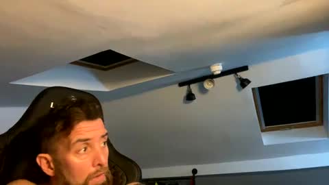 b4dafall44 online show from January 17, 4:06 am