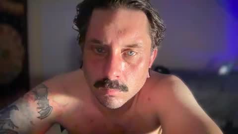 Snapshot of b4nkshot765 chatting on September 30, 5:18 am bry online show from September 30, 5:18 am