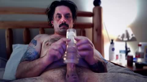 Snapshot of b4nkshot765 chatting on October 25, 5:30 am bry online show from October 25, 5:30 am