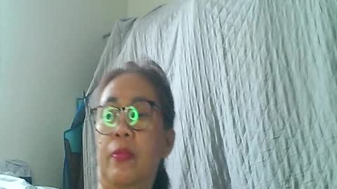 Snapshot of babe4u1234 chatting on December 20, 6:40 am babe4u1234 online show from December 20, 6:40 am